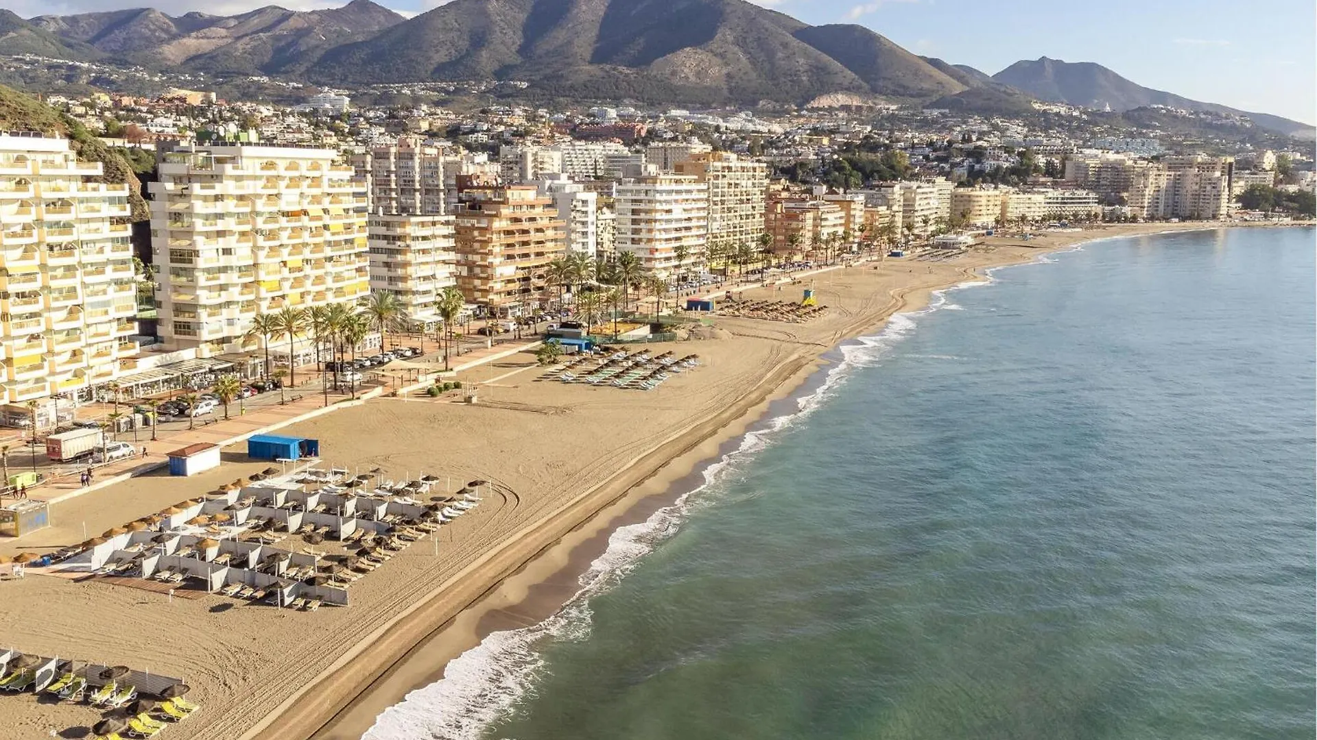 Awesome Apartment In Fuengirola With Kitchen